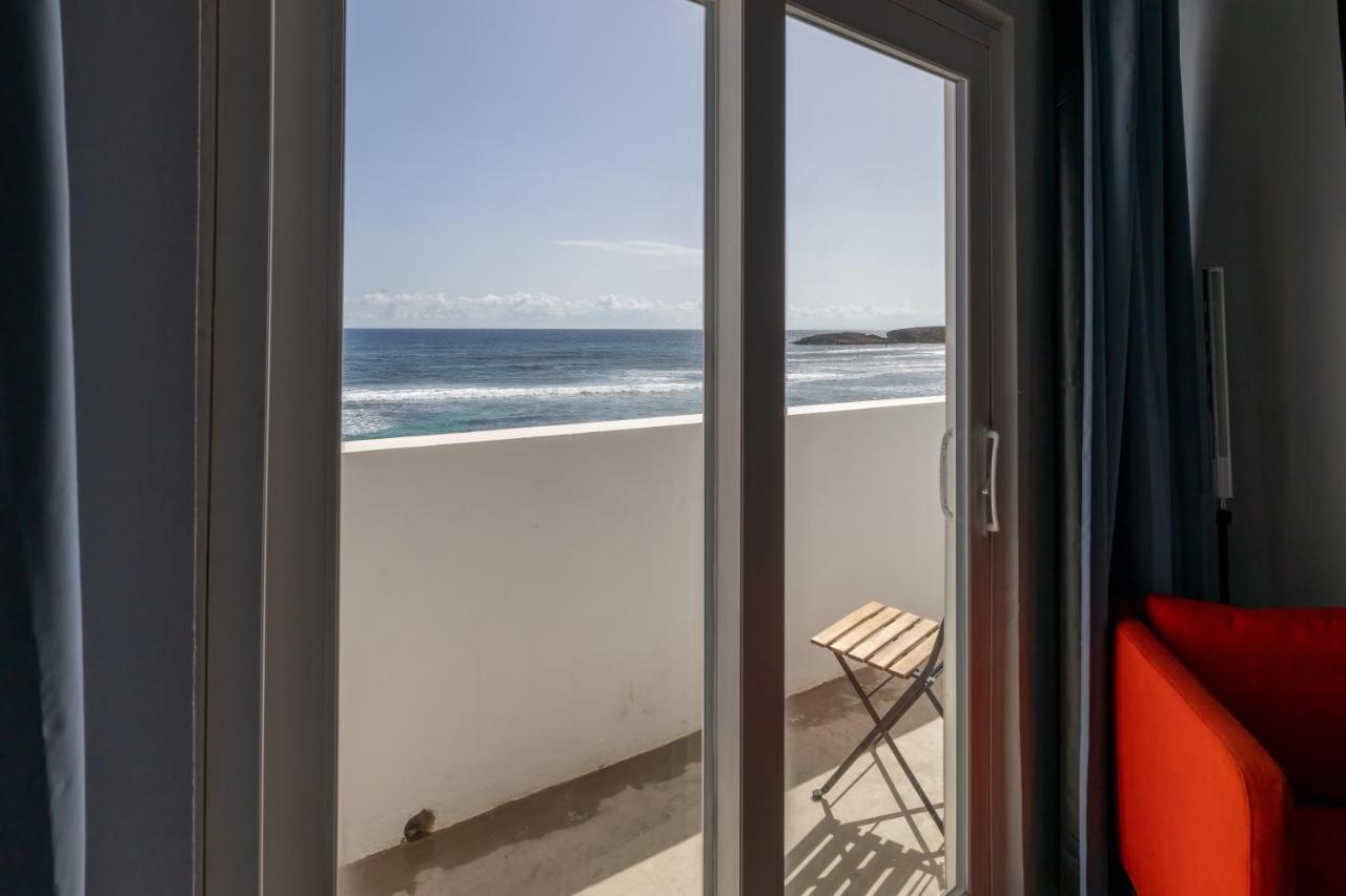 איזבלה Bella Surf Inn מראה חיצוני תמונה